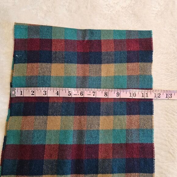 Luxury 100% Cashmere Scarf Made in Scotland Plaid Tartan Check Wrap Fringe - Picture 7 of 7